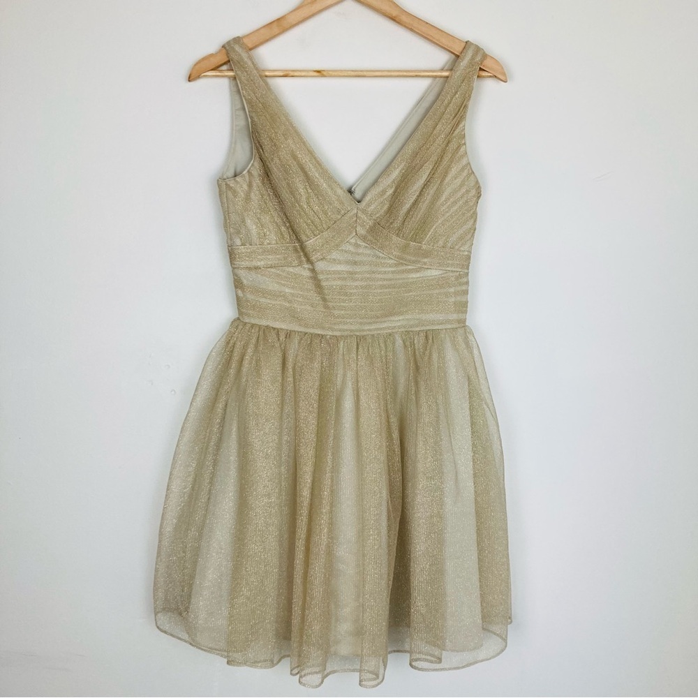 Elegant Gold Sleeveless Dress